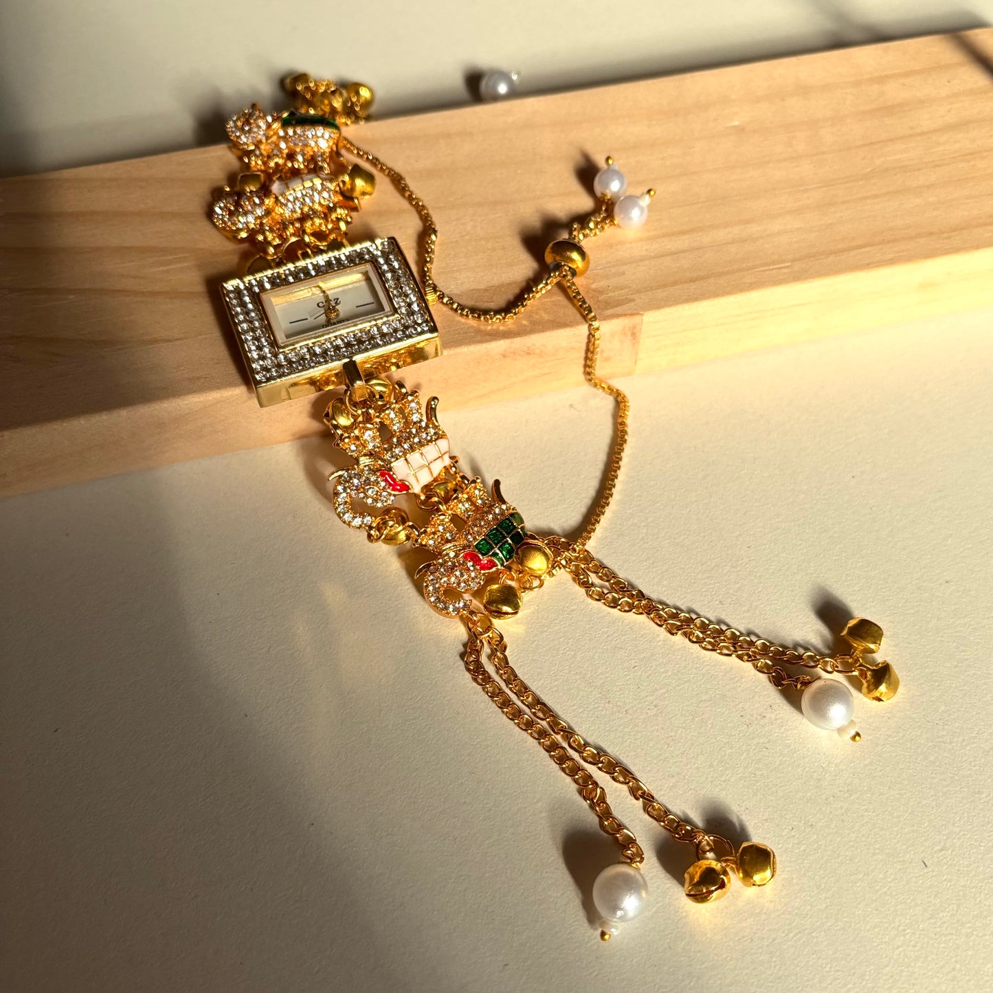 Heritage Glow (Size- Adjustable Watch)