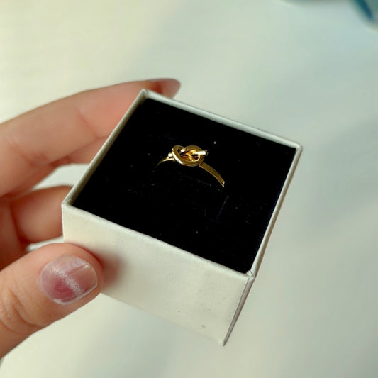 Knot Ring