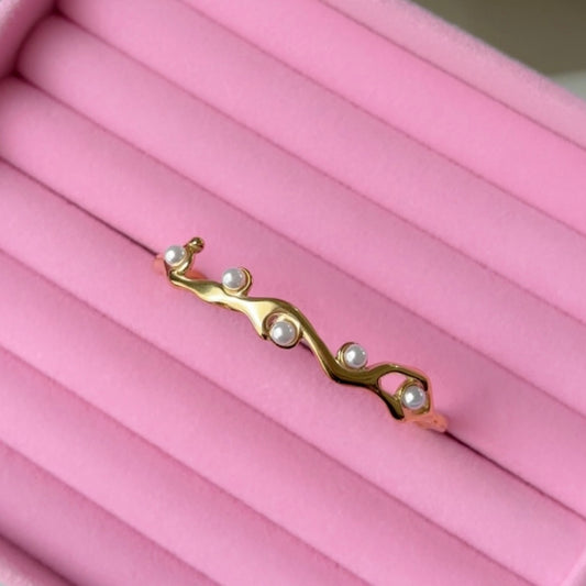 Pearl Adjustable Bracelet (for thin-medium wrist)