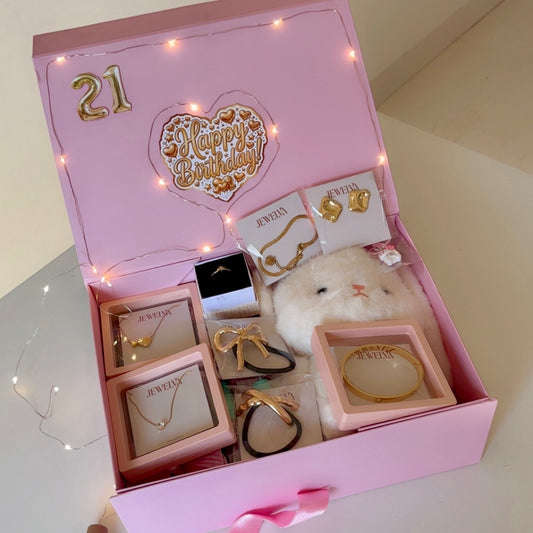 21 Gifts, 21st Birthday Premium Hamper for her