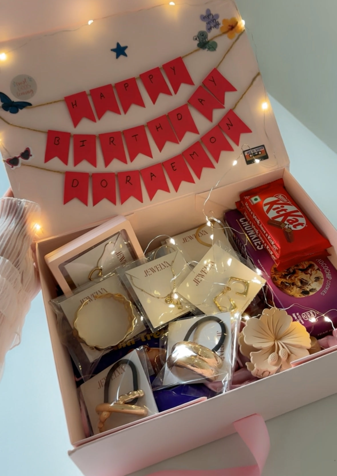 Happy Birthday Ribbon Unboxing Luxury Hamper