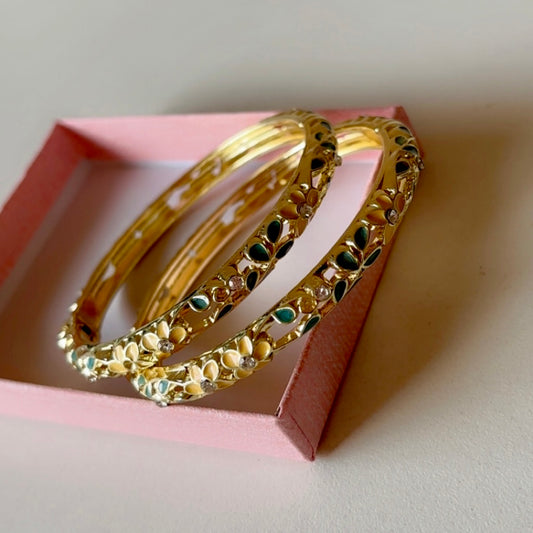 Heritage Bangle Set (2) thin-medium wrist