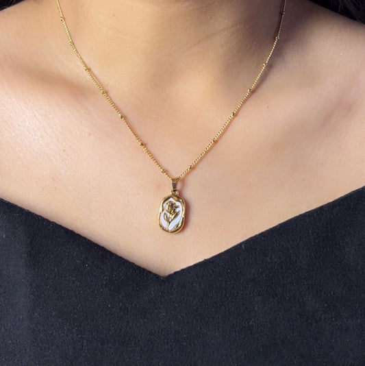 White Rose Necklace