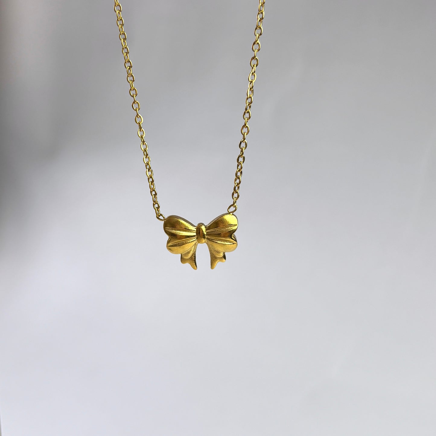 Bow Necklace