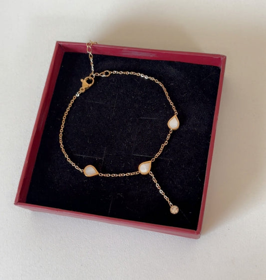 Serene beauty bracelet