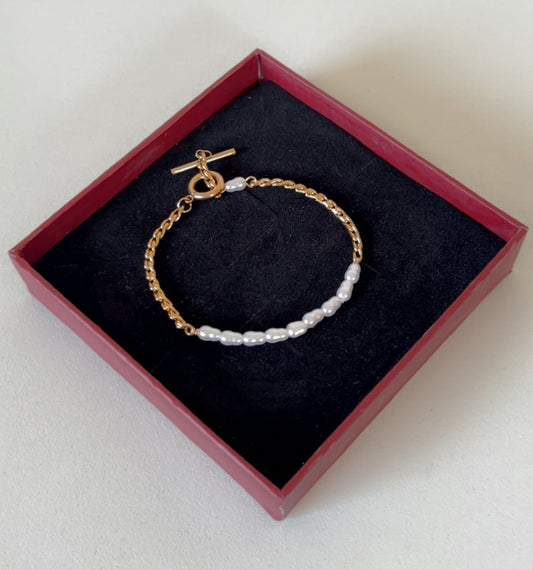 Soft aesthetic dainty bracelet