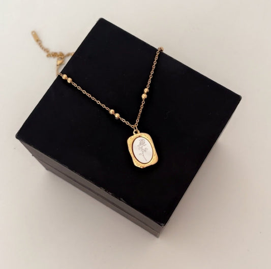 Mirror rose necklace