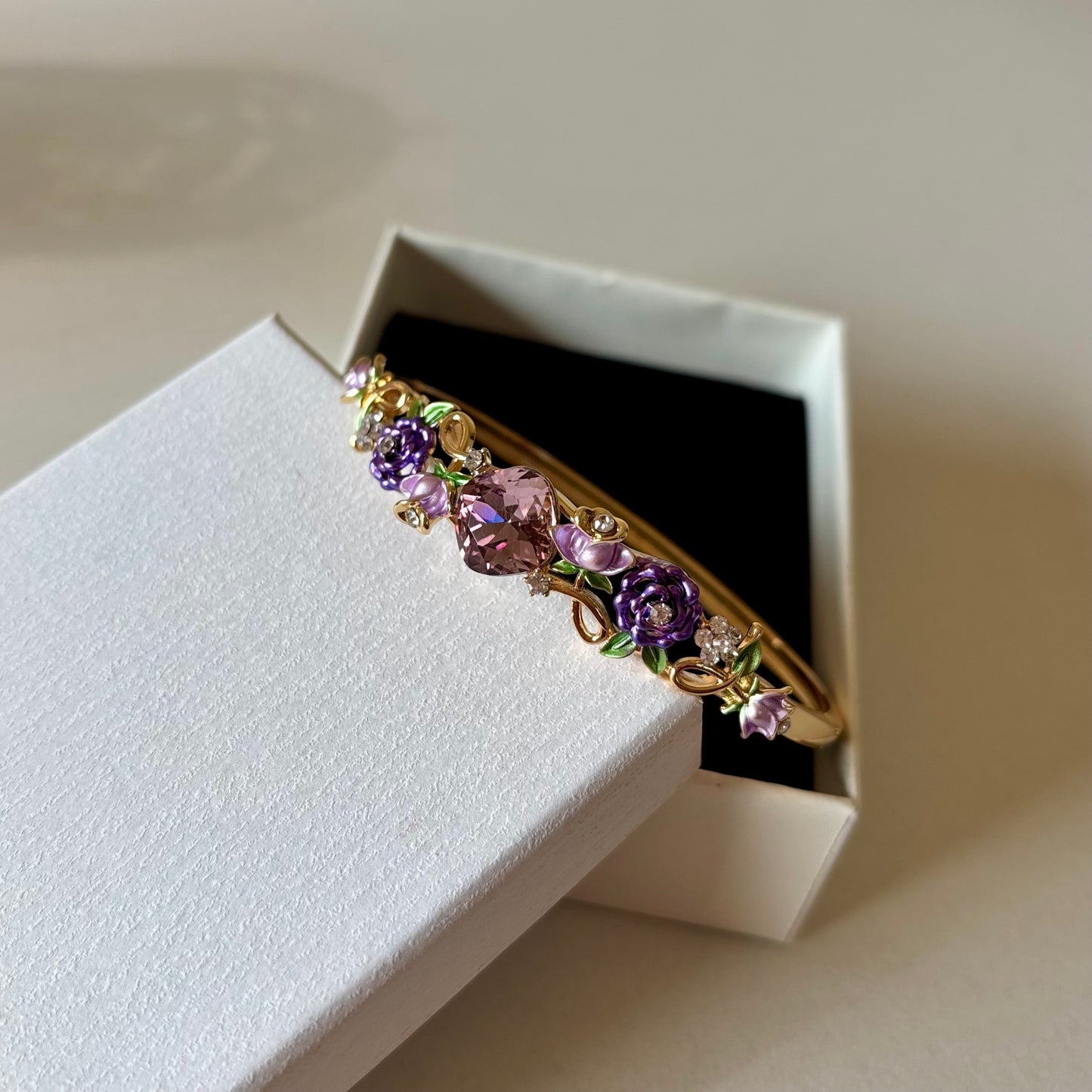 Lavender Blush - Bangle