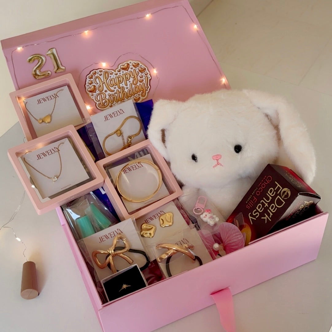 21 Gifts, 21st Birthday Premium Hamper for her