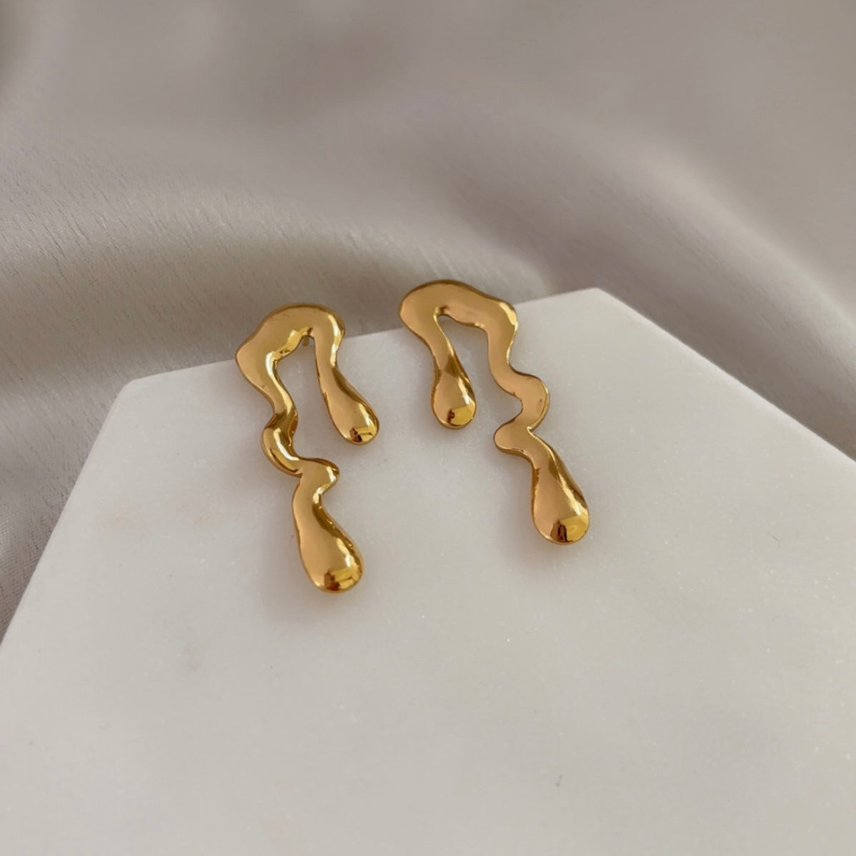 Flowy Stud Earrings