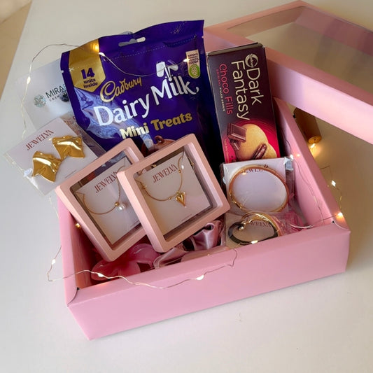 The Luxe Glam Box (Gift Hamper)