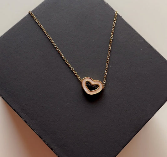 Delicate heart necklace