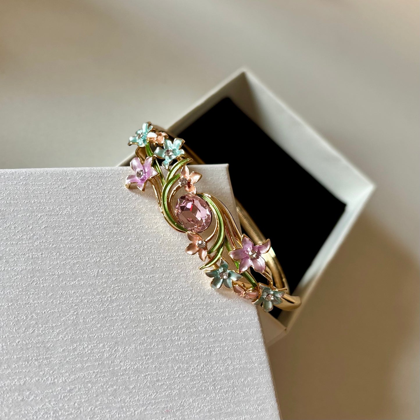 Scarlet Bangle