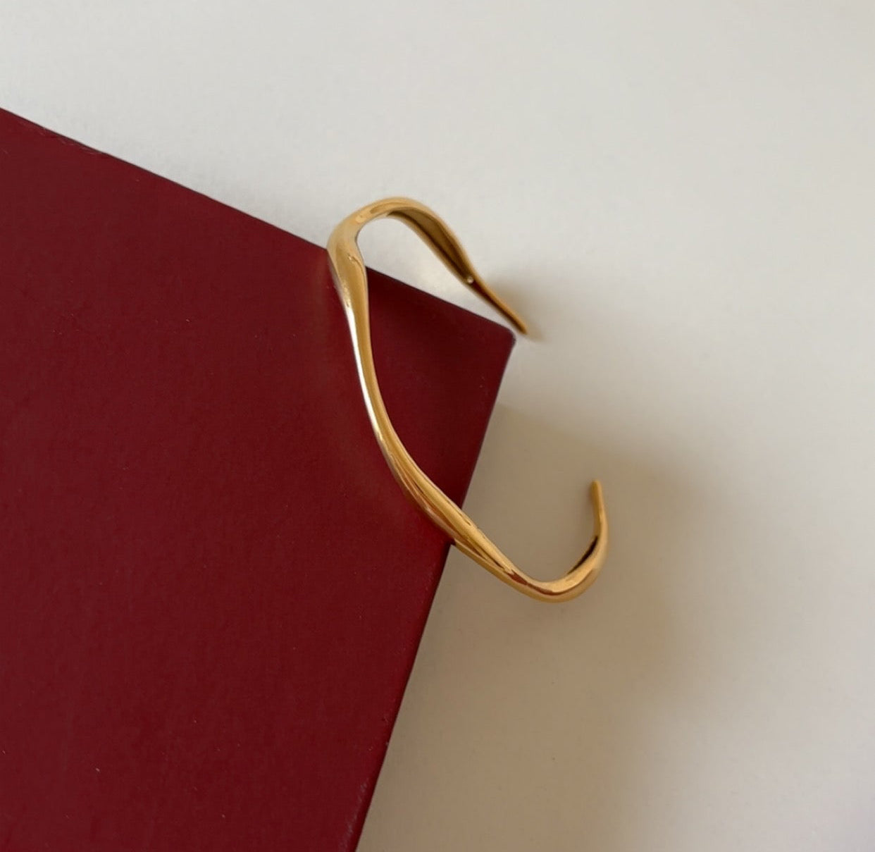 Wavy Adjustable Bangle bracelet