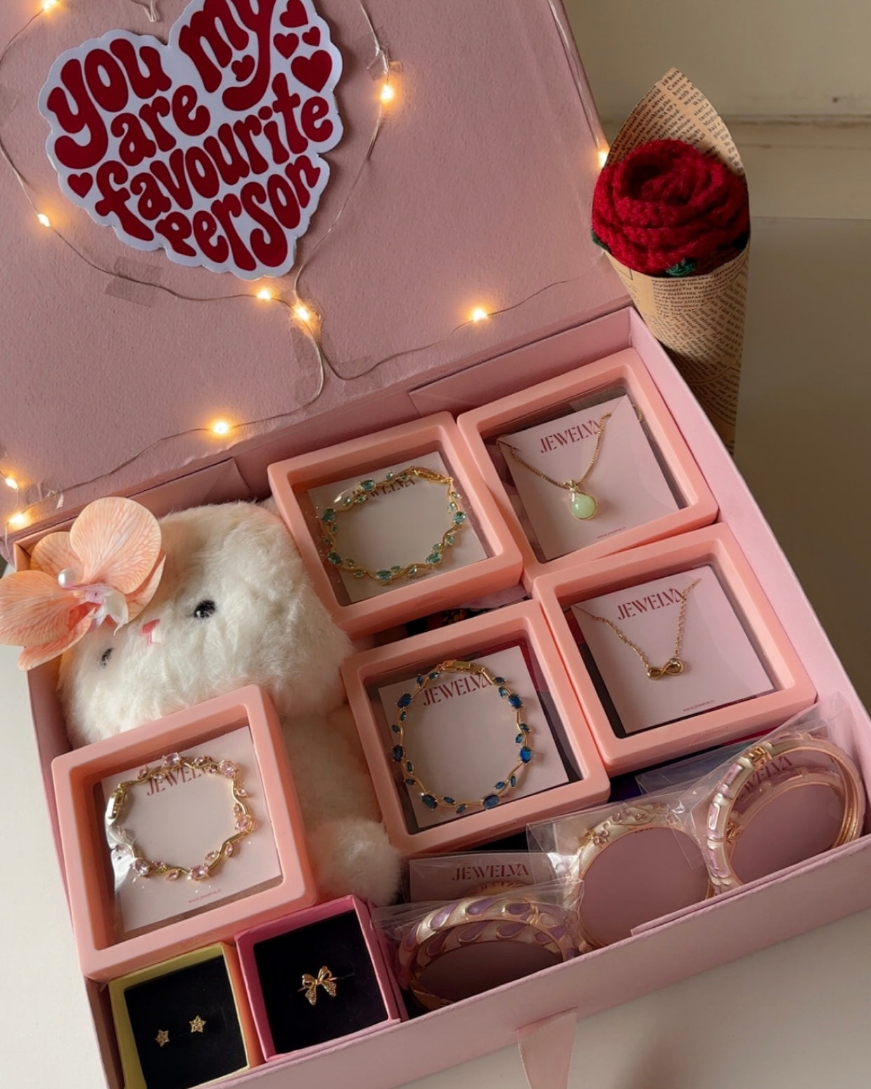 Premium Jewelry Accessories Hamper for her