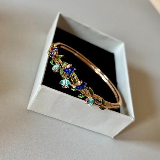 Dreamy blues Bangle