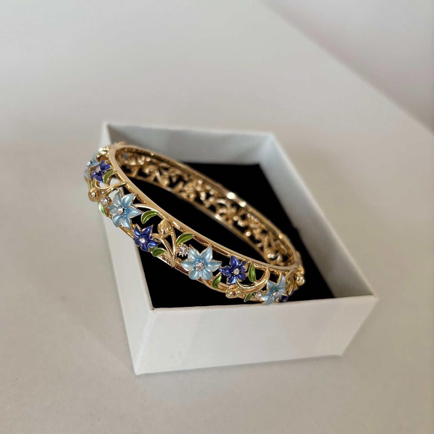 Soft blues - Bangle