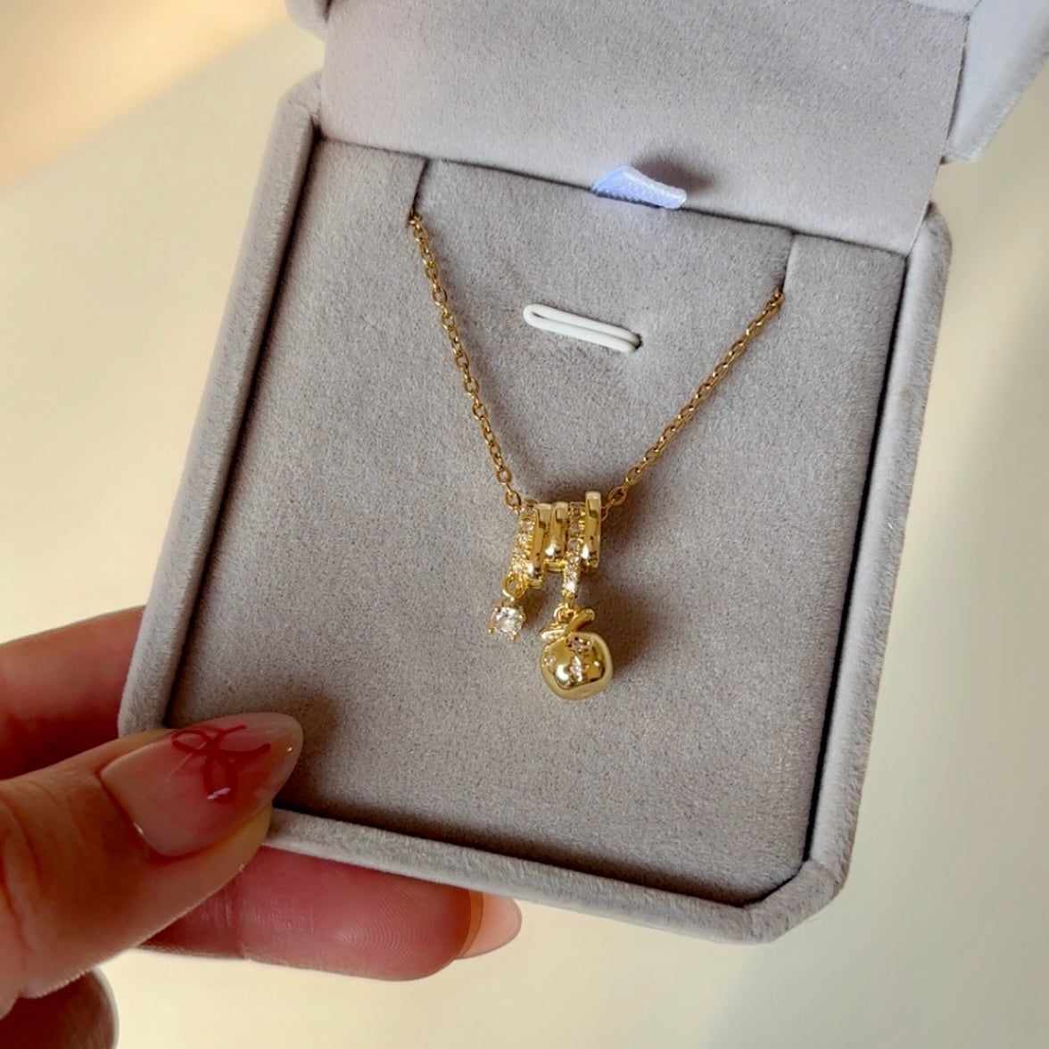 Sparkle Charm Nevklace