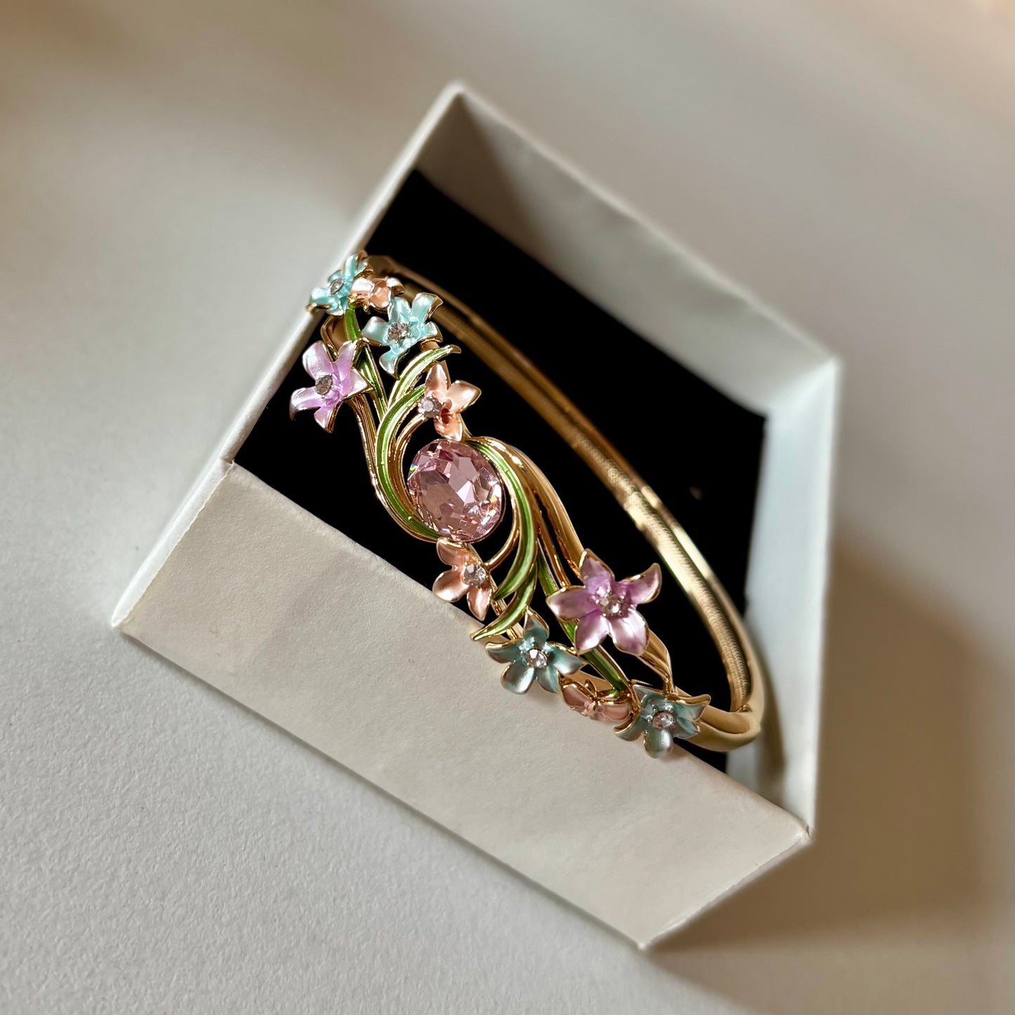 Scarlet Bangle