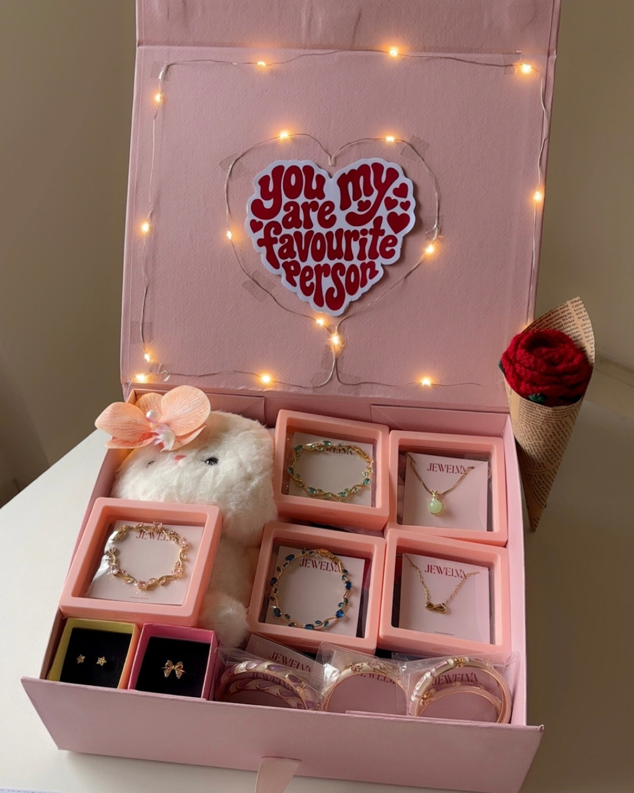Premium Jewelry Accessories Hamper for her
