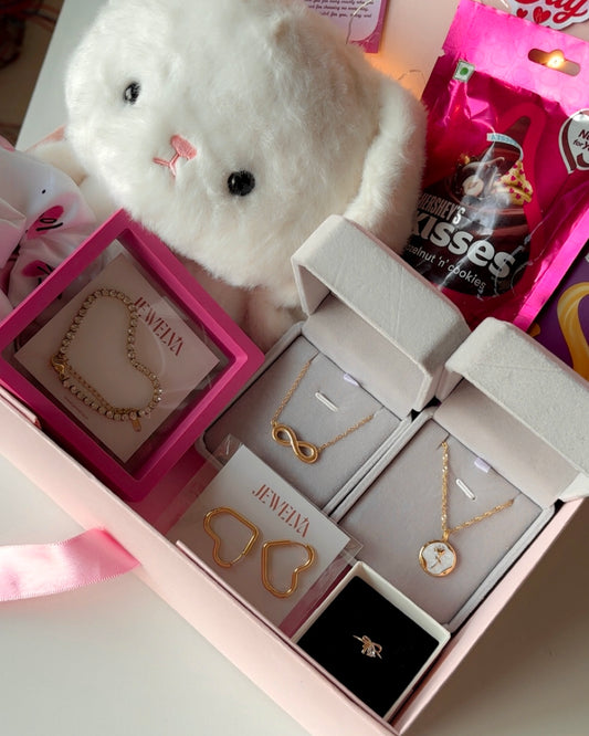Valentines Luxe Gift Hamper for her✨