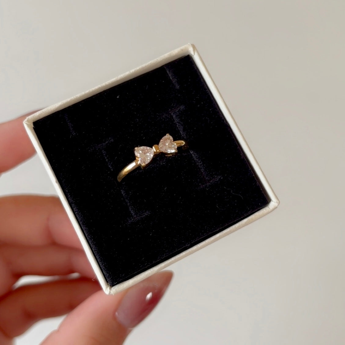 Diamond-bow Ring (Adjustable)