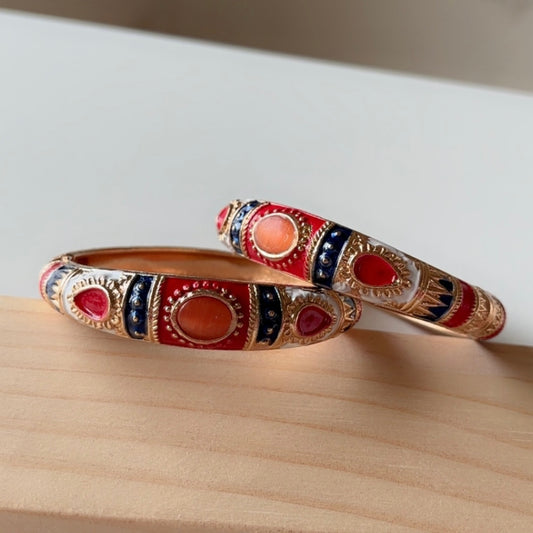 Vintage bangles (set of 2) slim-medium wrist