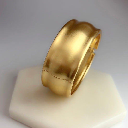 Vase Bracelet (matt)